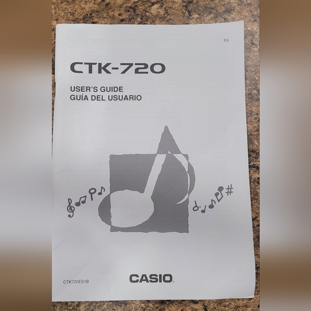 Casio CTK-720 User's Guide with CDs - Picture 2 of 3